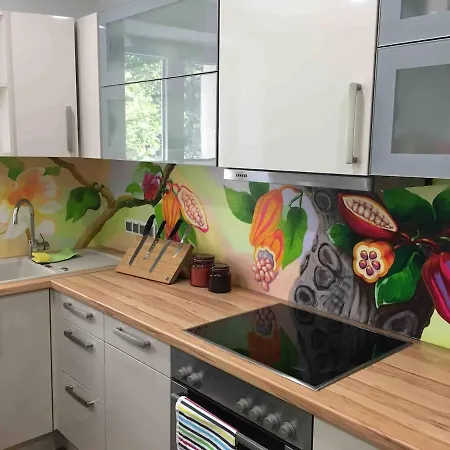 Attraktive Am Rande Von Leipzig An Der A14